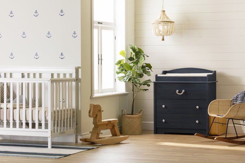 Aviron clearance changing table